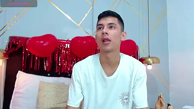 Oliver king sex online show from 17, 2, 2025