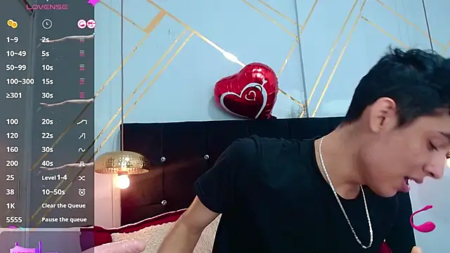 Oliver king sex online show from 13, 3, 2025