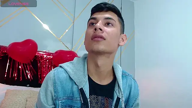 Oliver king sex online show from 19, 2, 2025
