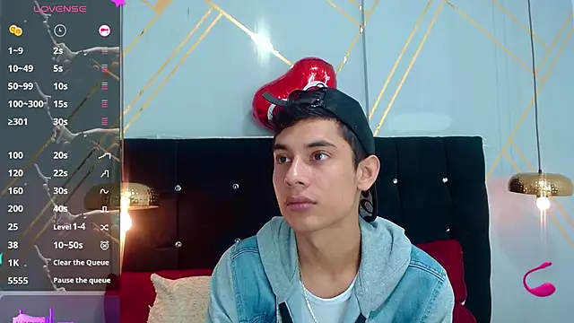 Oliver king sex online show from 10, 3, 2025