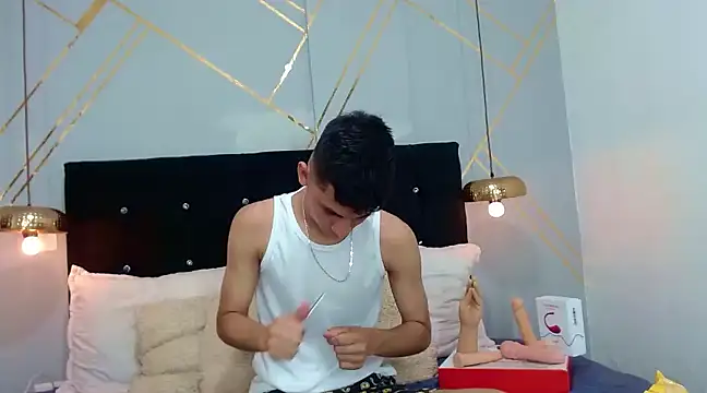 Oliver king sex online show from 12, 2, 2025