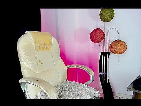 bloom444 online show from 21, 4, 2026