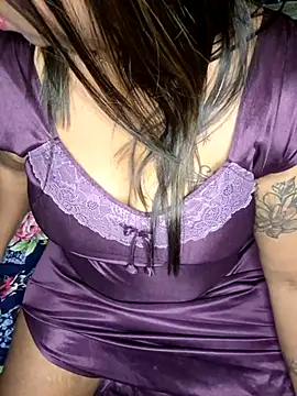 Snapshot of IndieSM chatting on 29, 11, 2025 IndieSM online show from 29, 11, 2025