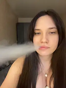 Snapshot of Holly_Molii chatting on 25, 6, 2026 Holly Molii online show from 25, 6, 2026