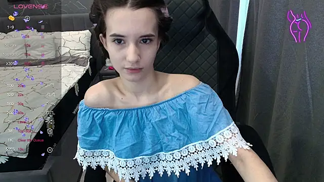 Alice Weiss online show from 15, 2, 2026