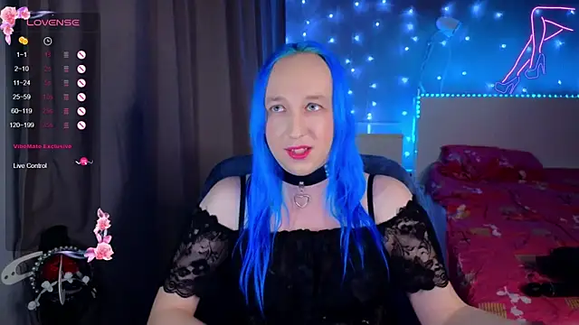 SexyTrixyLove online show from 13, 3, 2025