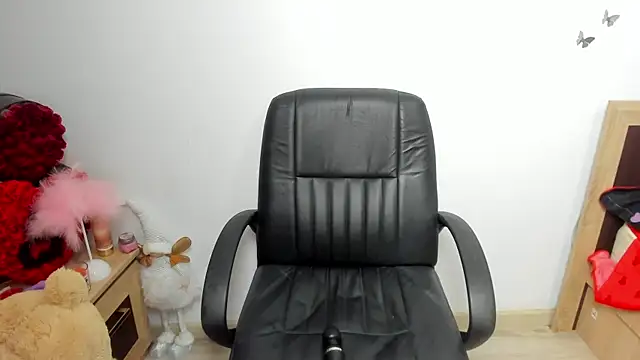kilenyapatrice online show from 4, 6, 2026
