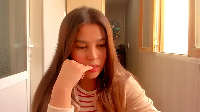 Snapshot of LunaXmii chatting on 3, 10, 2025 LunaXmii online show from 3, 10, 2025