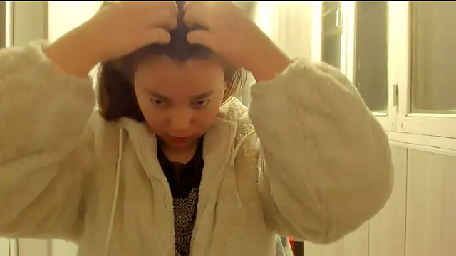 LunaXmii online show from 18, 12, 2025