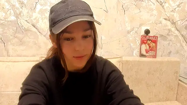 Snapshot of LunaXmii chatting on 23, 4, 2026 LunaXmii online show from 23, 4, 2026