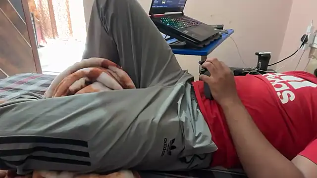 sexyboy09 online show from 27, 10, 2025