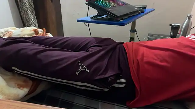 sexyboy09 online show from 29, 10, 2025