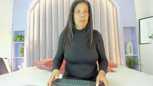 JaylaScott   online show from 8, 3, 2026