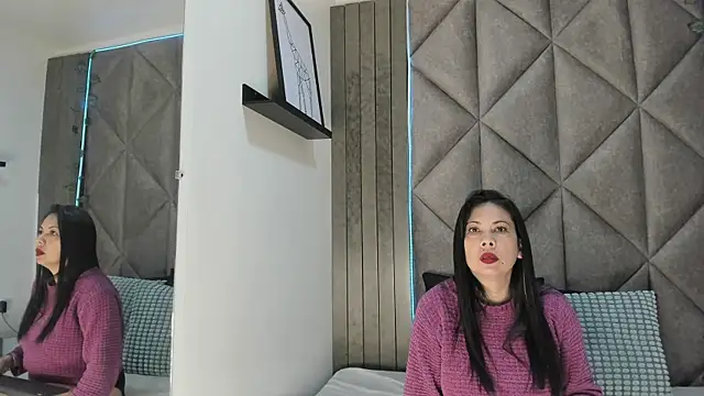 JaylaScott   online show from 12, 10, 2025