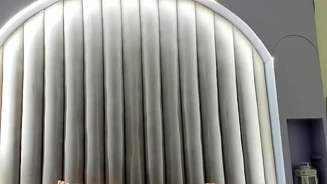 JaylaScott   online show from 9, 1, 2026