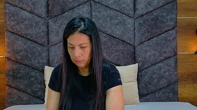 JaylaScott   online show from 1, 2, 2026