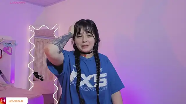 hina tay online show from 13, 11, 2025