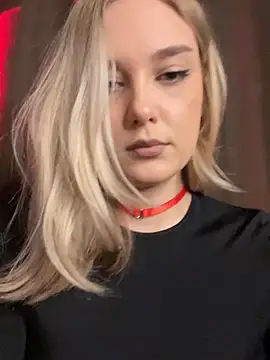 Snapshot of Alisa_Rise chatting on 12, 10, 2025 Alisa Rise online show from 12, 10, 2025
