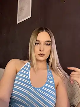 Snapshot of Alisa_Rise chatting on 22, 3, 2026 Alisa Rise online show from 22, 3, 2026