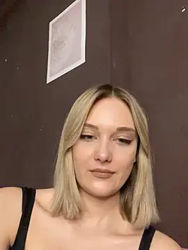 Snapshot of Alisa_Rise chatting on 7, 3, 2025 Alisa Rise online show from 7, 3, 2025