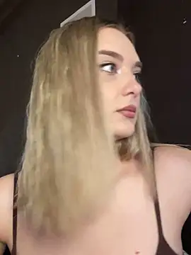 Snapshot of Alisa_Rise chatting on 13, 9, 2025 Alisa Rise online show from 13, 9, 2025