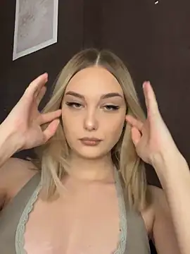 Snapshot of Alisa_Rise chatting on 30, 11, 2025 Alisa Rise online show from 30, 11, 2025