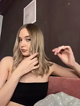 Snapshot of Alisa_Rise chatting on 28, 3, 2026 Alisa Rise online show from 28, 3, 2026