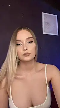 Snapshot of Alisa_Rise chatting on 6, 5, 2026 Alisa Rise online show from 6, 5, 2026