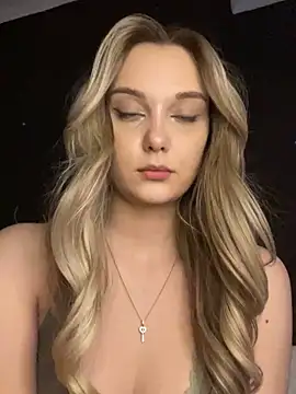 Snapshot of Alisa_Rise chatting on 13, 2, 2025 Alisa Rise online show from 13, 2, 2025