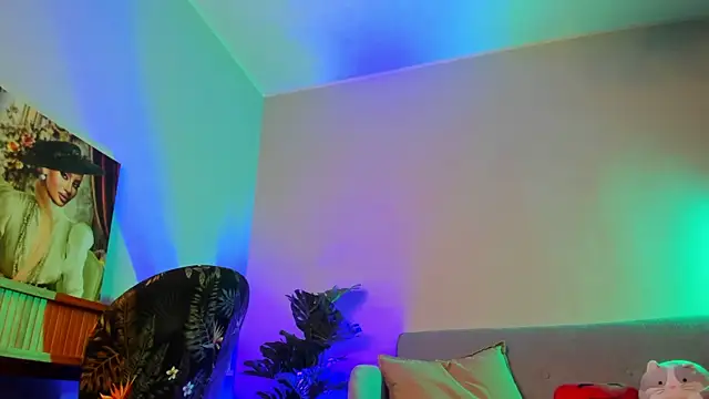 Snapshot of Mia__Milan chatting on 18, 7, 2026 Mia Milan online show from 18, 7, 2026