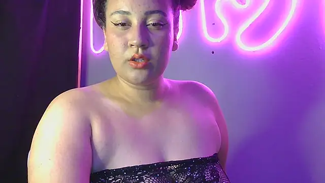 alexxaa96 online show from 8, 1, 2025