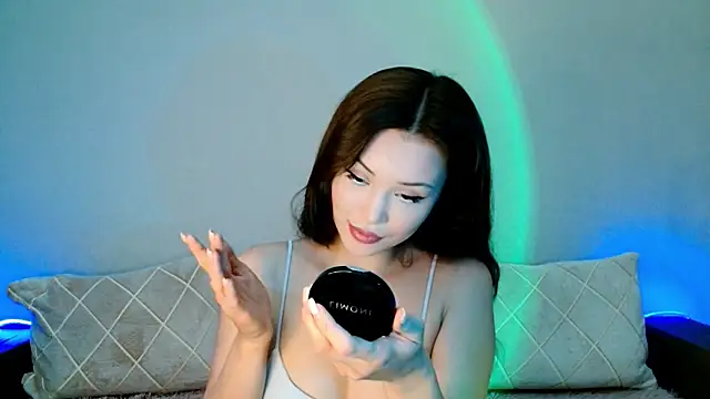 Min Jee  online show from 7, 3, 2026