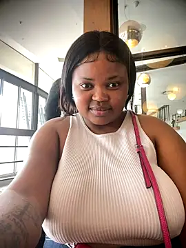 Curveysinaa online show from 15, 11, 2025