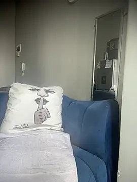 Curveysinaa online show from 12, 1, 2026