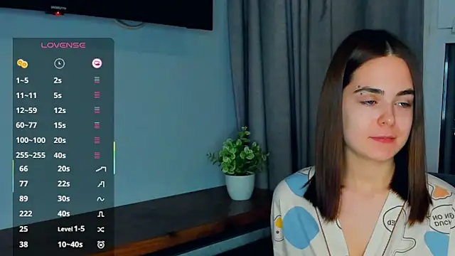 Snapshot of JulianaHaith chatting on 10, 3, 2025 JulianaHaith online show from 10, 3, 2025