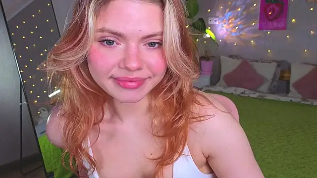 Snapshot of Red__Candy chatting on 21, 5, 2026 Red Candy online show from 21, 5, 2026
