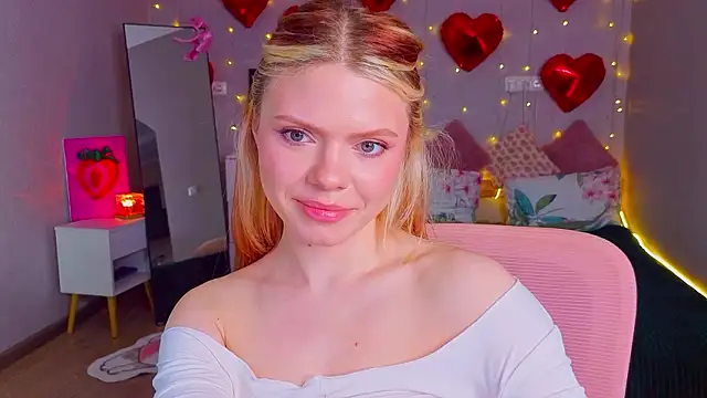 Red  Candy online show from 13, 3, 2026