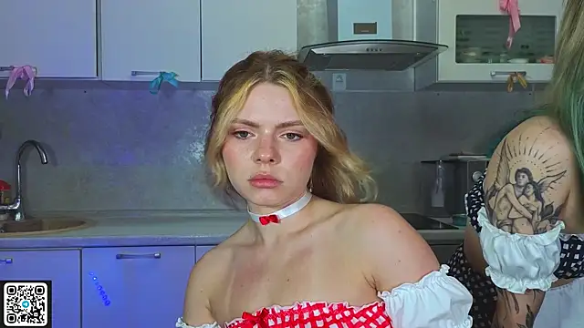 Snapshot of Red__Candy chatting on 19, 7, 2026 Red Candy online show from 19, 7, 2026