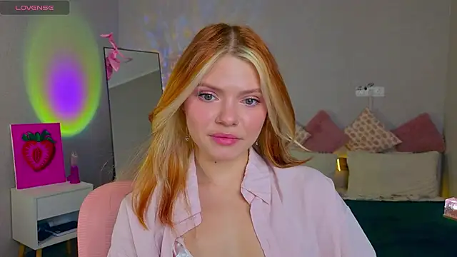 Red  Candy online show from 23, 11, 2025