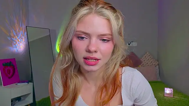 Red  Candy online show from 13, 11, 2025