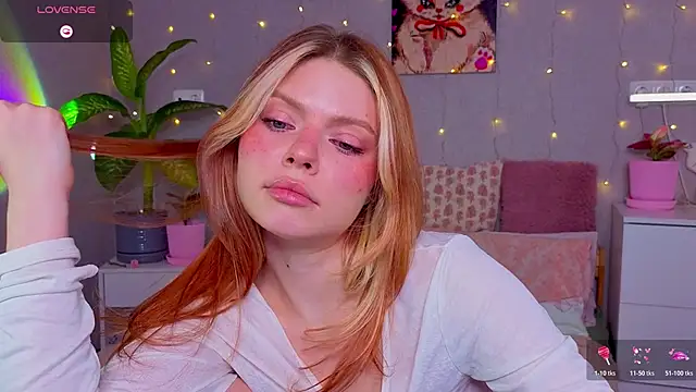 Red  Candy online show from 9, 4, 2026