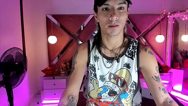 Snapshot of georgie_latin99 chatting on 26, 9, 2025 georgie latin99 online show from 26, 9, 2025