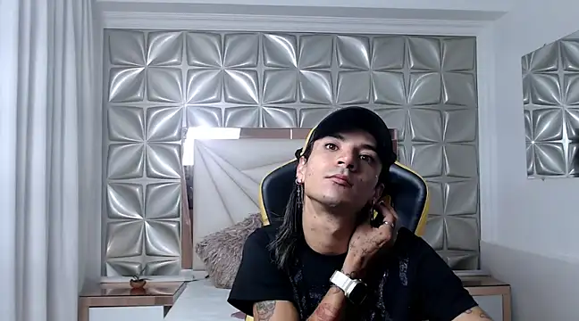 Snapshot of georgie_latin99 chatting on 23, 2, 2025 georgie latin99 online show from 23, 2, 2025