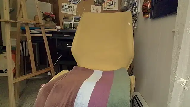 naughtyonbicycle online show from 20, 4, 2026