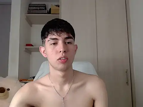 Snapshot of Andy_hot19 chatting on 10, 10, 2025 Andy hot19 online show from 10, 10, 2025