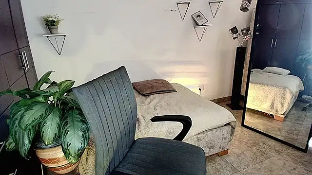 mariana cruzz online show from 27, 7, 2026