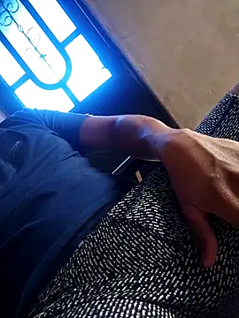 Snapshot of RelaxJhon99 chatting on 27, 11, 2025 RelaxJhon99 online show from 27, 11, 2025