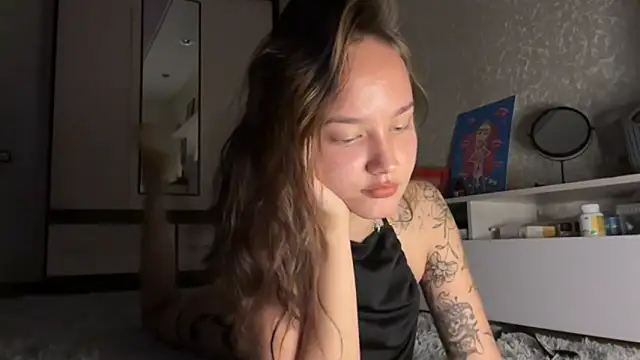 Snapshot of milkyWeyy chatting on 10, 10, 2025 milkyWeyy online show from 10, 10, 2025