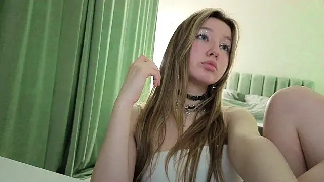 bonnyfloweer online show from 1, 4, 2026