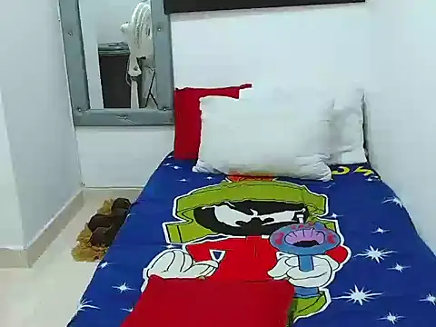 Snapshot of Velk_hot chatting on 25, 11, 2025 Velk hot online show from 25, 11, 2025